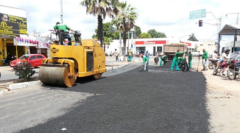 Seinfra faz melhorias com asfalto na zona urbana de Timon