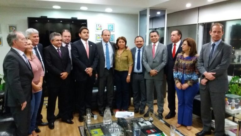 Piauí recebe mais dinheiro que o Maranhão na saúde; Estado maranhense relata perdas de 8 bilhões