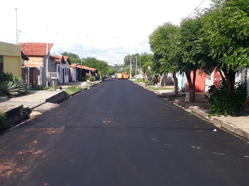 Vereador Juarez Morais comemora asfaltamento de ruas que foram fruto de seus requerimentos na Câmara