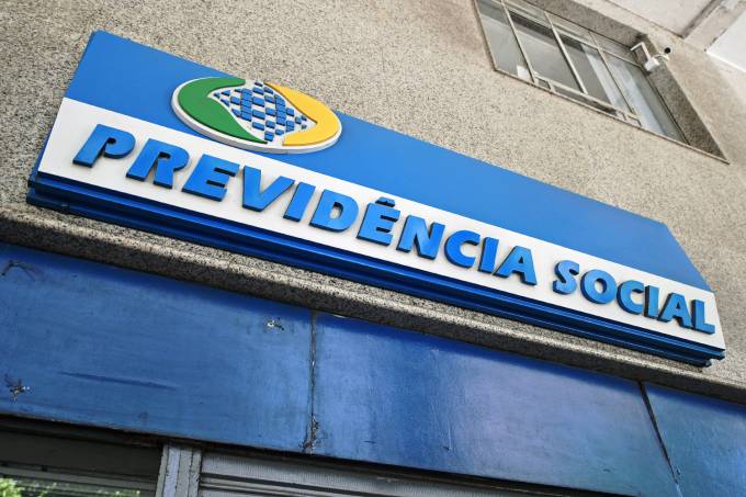 Homens têm até esta terça (12) para se inscrever no INSS e pagar 5 anos a menos