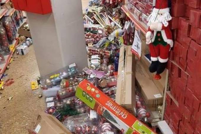 Assista vídeo; Consumidores trocaram socos em loja nesta sexta (29) na Black Friday
