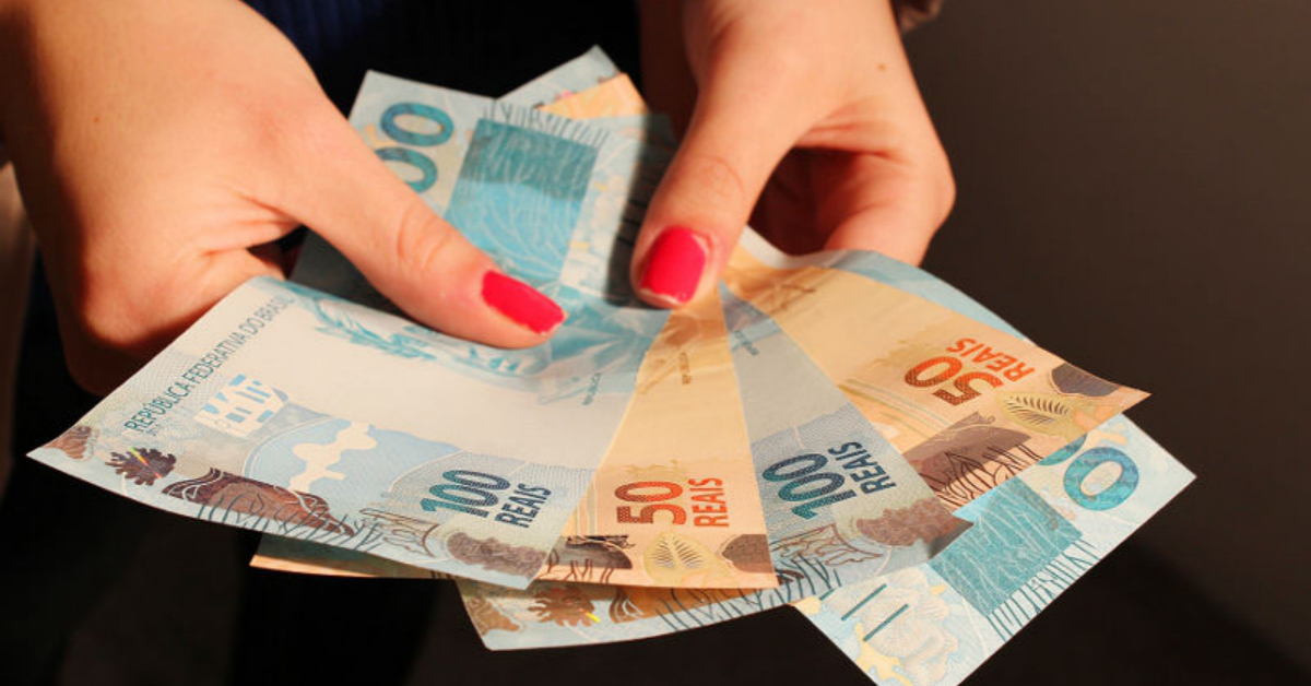 Saque do FGTS pode mudar de R$ 500 para R$ 998