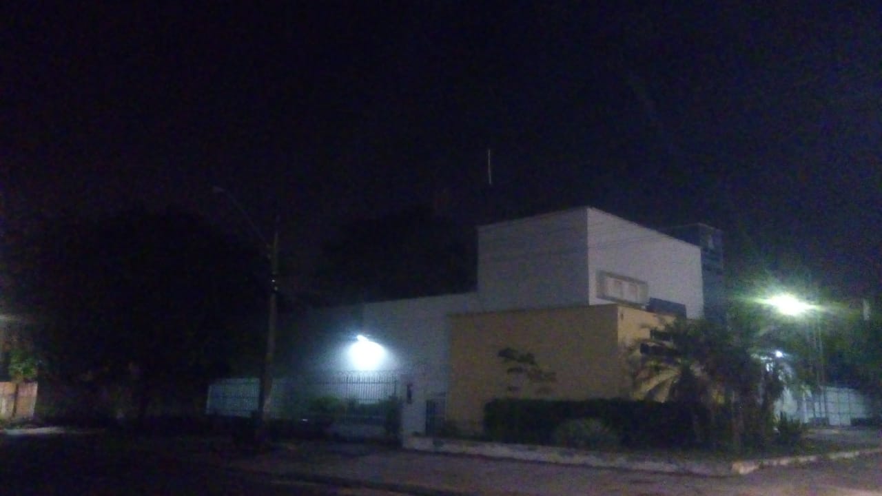 Falta de iluminação pública incomoda moradores do entorno do fórum eleitoral de Timon
