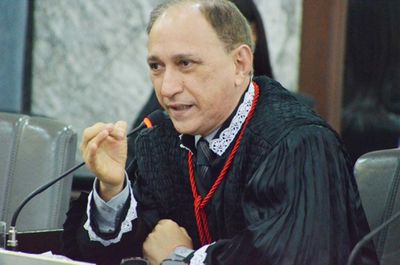 Em disputa acirrada com Nelma Sarney, desembargador Lourival Serejo foi eleito novo presidente do TJ Maranhão