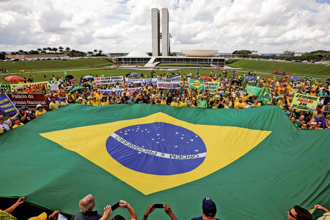Brasil ainda é um dos piores do mundo no ranking de percepção ao combate da corrupção