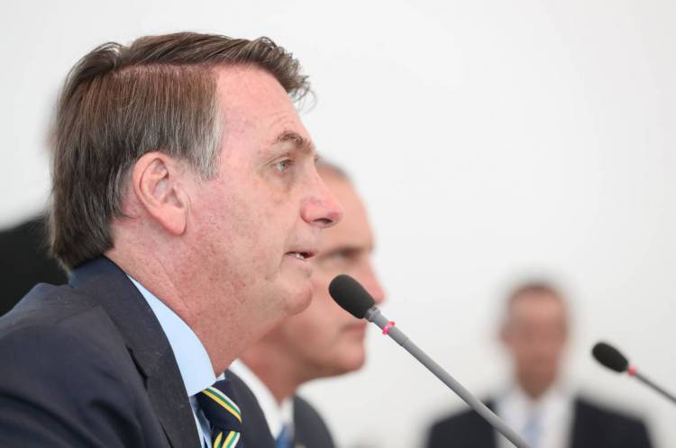 Mais crise entre Bolsonaro e Congresso; Presidente recebe repúdio ao incentivar manifesto contra o parlamento