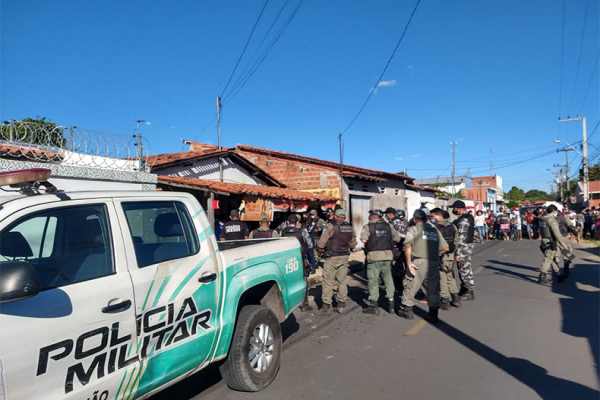Leia mais sobre o artigo Assista ao vídeo: Policial militar foi morto a tiros durante assalto em Teresina