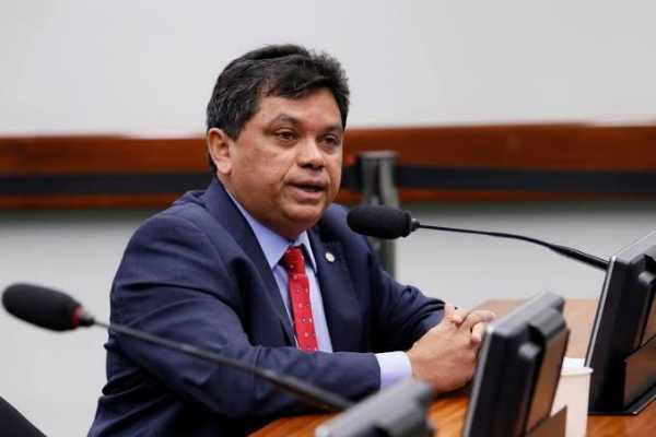 Deputado Márcio Jerry enquadra deputado Duarte Jr sobre condições das estradas federais no Maranhão