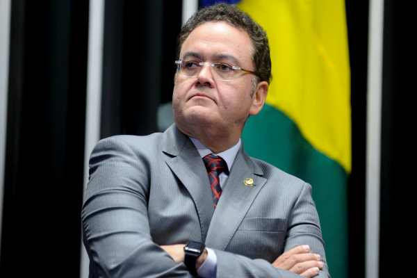 Assista: Senador Roberto Rocha ameaça ir as vias de fato com Flávio Dino
