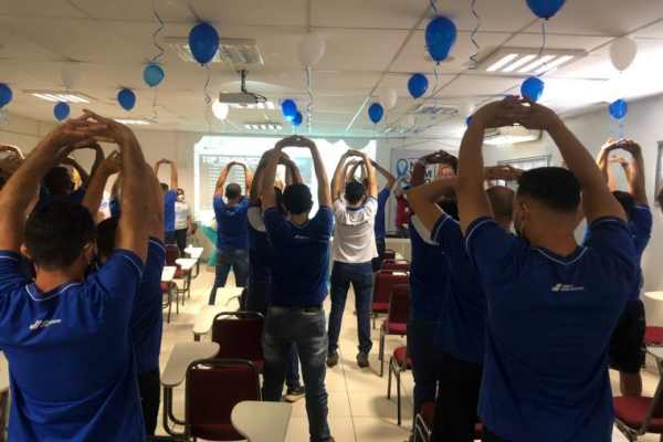 Funcionários de empresa privada de Timon recebem ações da campanha Novembro Azul