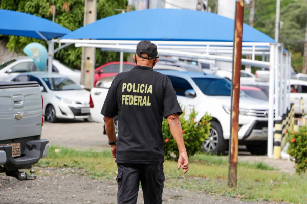 Operação Bússola : Polícia federal fala em rombo de 55 milhões no INSS, mas não divulga nomes dos advogados presos