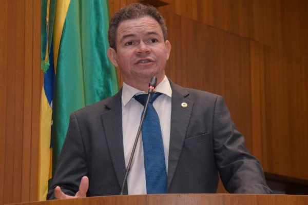 Visita do deputado Rafael ao presidente do PT em São Luís provoca especulações