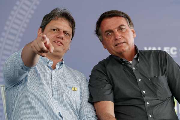 E agora? Bolsonaro quer ministro Tarcísio disputando governo de São Paulo, mas não é o desejo dele