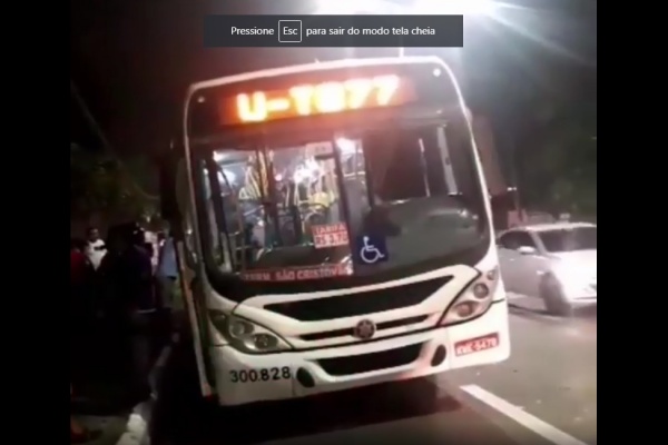 Policial é morto ao reagir a assalto dentro de ônibus em São Luís