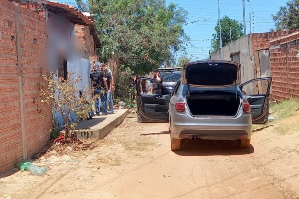 Você está visualizando atualmente Polícia recaptura na Vila do Sapo mais dois fugitivos do presídio de Timon
