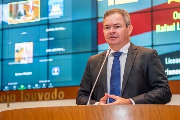 Deputado Rafael elogia o papel conciliador de Carlos Brandão nas eleições da FAMEM