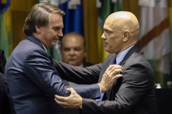 Quais são os trunfos que o ministro Morais tem que podem afundar Bolsonaro