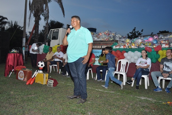 Vereador Coca do Matapasto mobilizou região Ribeirinha de Timon com Natal Solidário