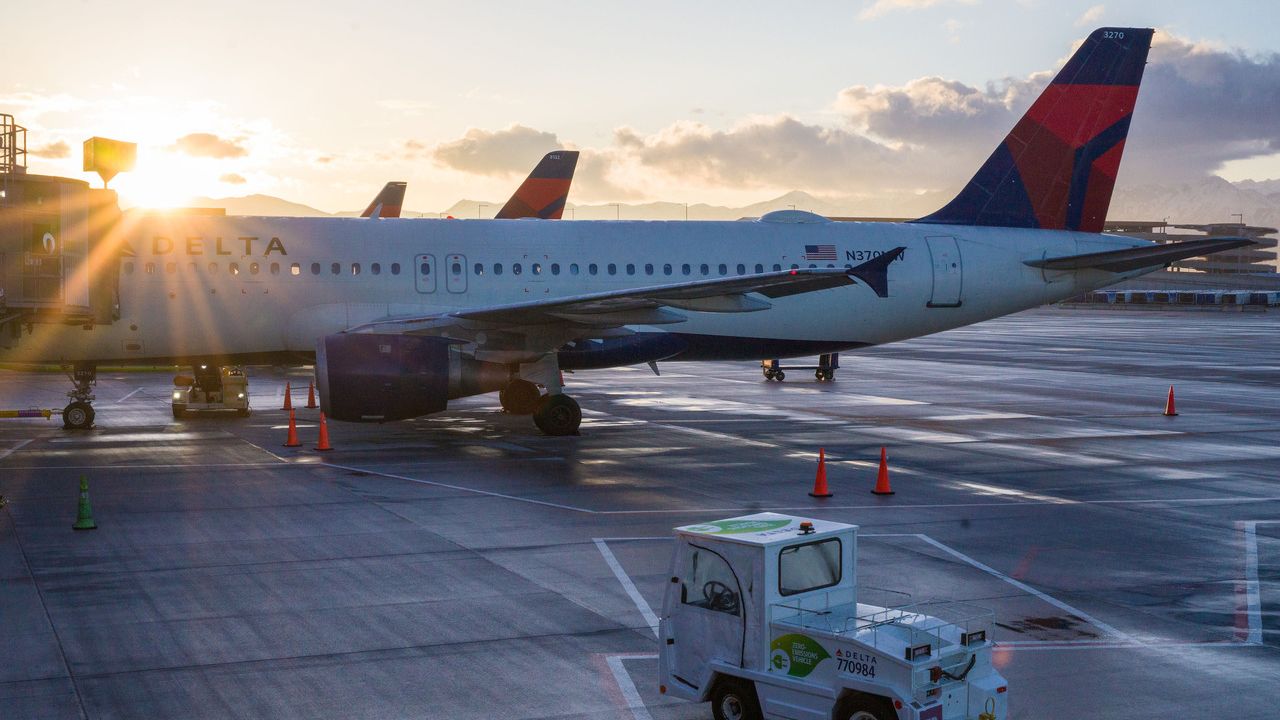 Trabalhador de aeroporto é morto ao ser sugado por turbina de avião