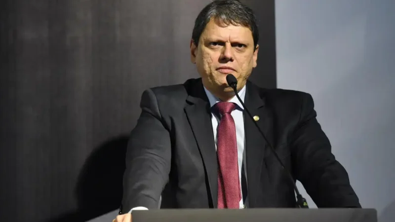 Governo Tarcísio determina novo salário mínimo em São Paulo acima do nacional