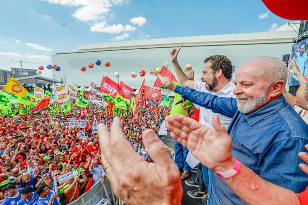 Caciques petistas consideram fracasso ato de Lula em 1º de maio