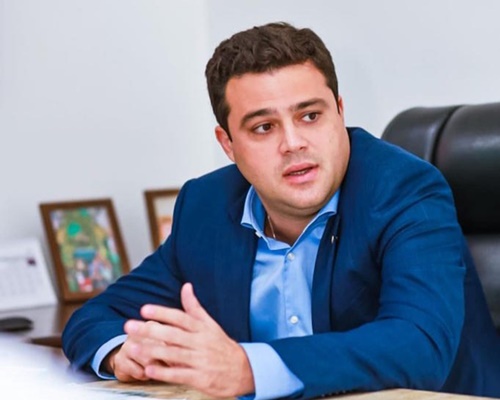 A nova direção da URE e as relações políticas de Leandro Bello com Thallys Monteiro