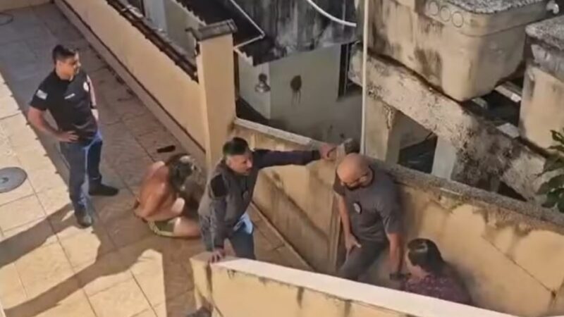 Irmãos são presos por manter cadáver do pai há meses dentro em casa