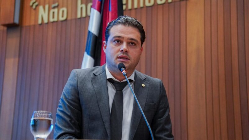 Leandro Bello defende Felipe Camarão, cobra coerência e denuncia perseguições políticas