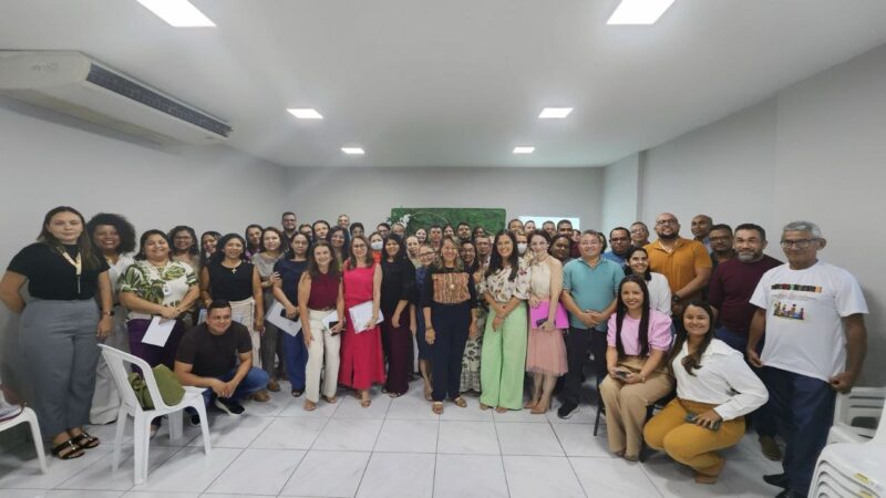 Secretária Adjunta de Educação da Região dos Cocais homenageia o Dia do Trabalhador e Trabalhadora