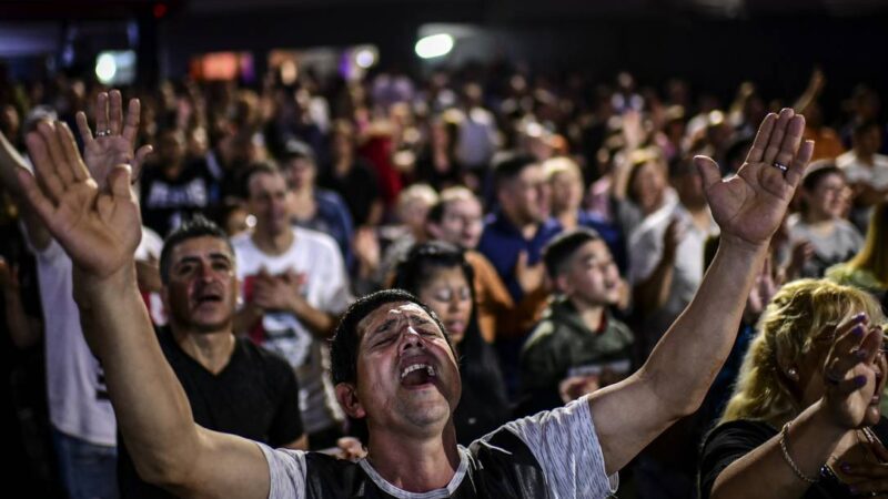 Dados do IBGE sobre evangélicos no Brasil não ficaram detalhados; Saiba o motivo